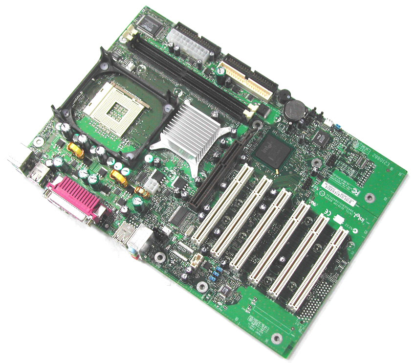 这 款 主 板 厂 家 编 号 为 D845PESV.PCB 依 然 是 Intel 一 贯 的 墨 绿 色 风 格 设 计.无 论 是... 